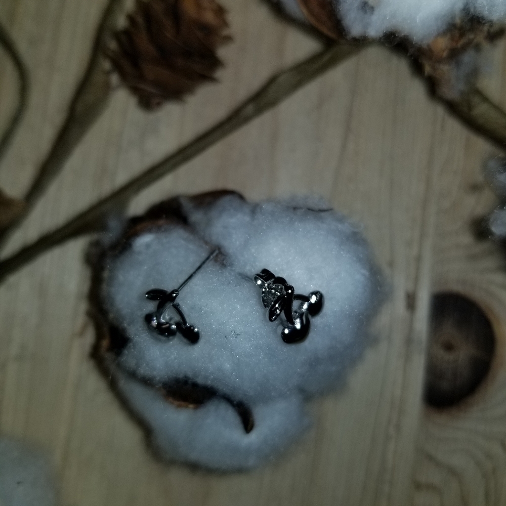 ππVery Cute Cherry stud earrings in SILVER ππ - Picture 10 of 13